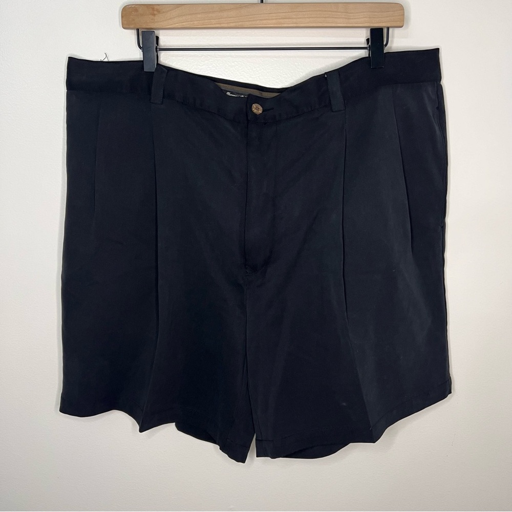 Tommy Bahama Black 100% Silk Shorts Casual Outdoor Resortwear Men's Size 42R